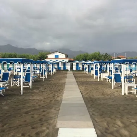 Versilia Apartment Forte dei Marmi Exterior foto